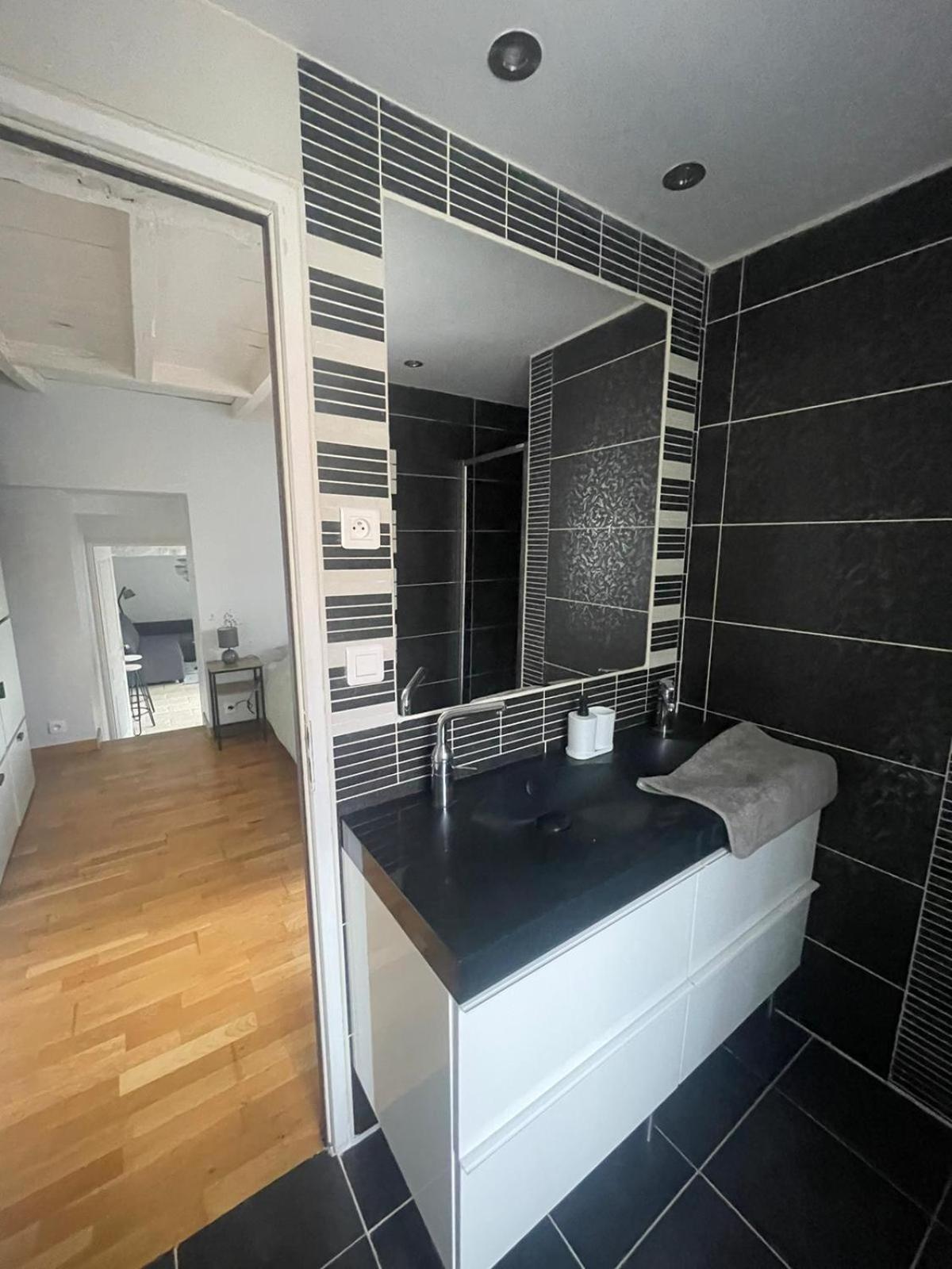 Gite Des Bons Voisins Marigny-le-Cahouet Exteriör bild
